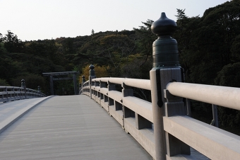 ���ʊ��y2026�N4��6��(��)�o���`4��7��(��)�z�t�̈ɐ��_�{�ƐM�y�G�t���̌��c�A�[�i1��2���j